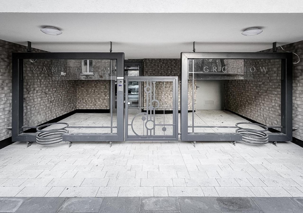 Apartament Clever 2 Kamienica Grochow ワルシャワ エクステリア 写真
